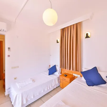 Aparthotel Kuluhana & Kalkan 3*
