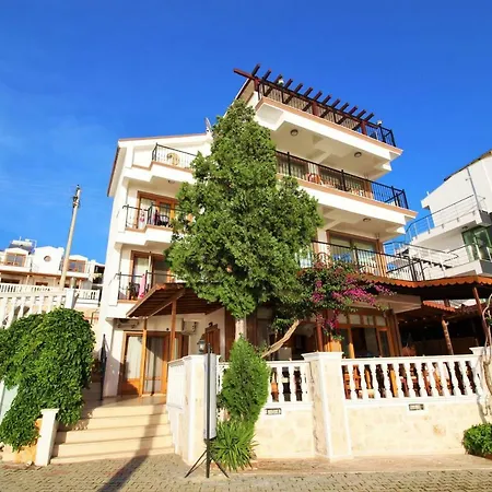 Aparthotel Kuluhana & Kalkan